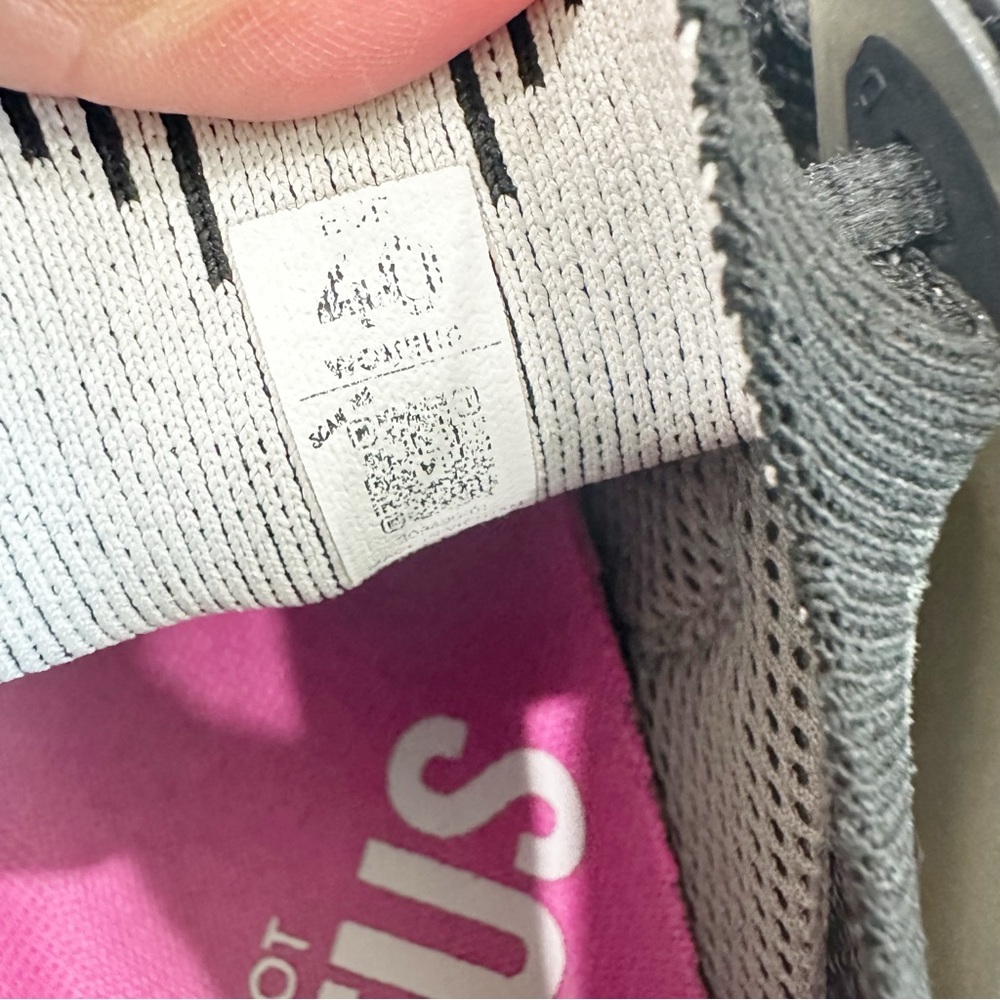Vivobarefoot Motus Strength Women’s Shoes - Picture 9 of 9